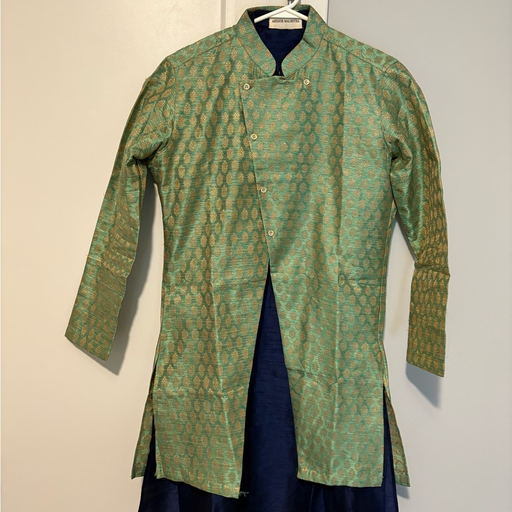 Men’s Kurta Set (two jackets, one Kurta)